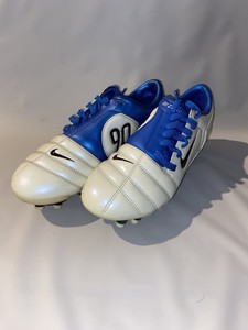 nike air zoom 90 soccer cleats