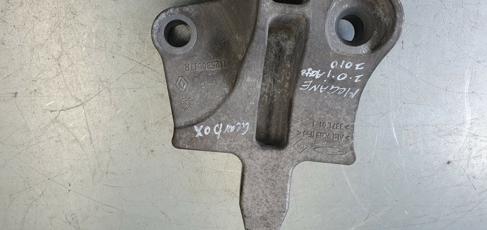 RENAULT / NISSAN QASHQAI 2.0 PETROL AUTOMATIC GEARBOX MOUNT 112530017R