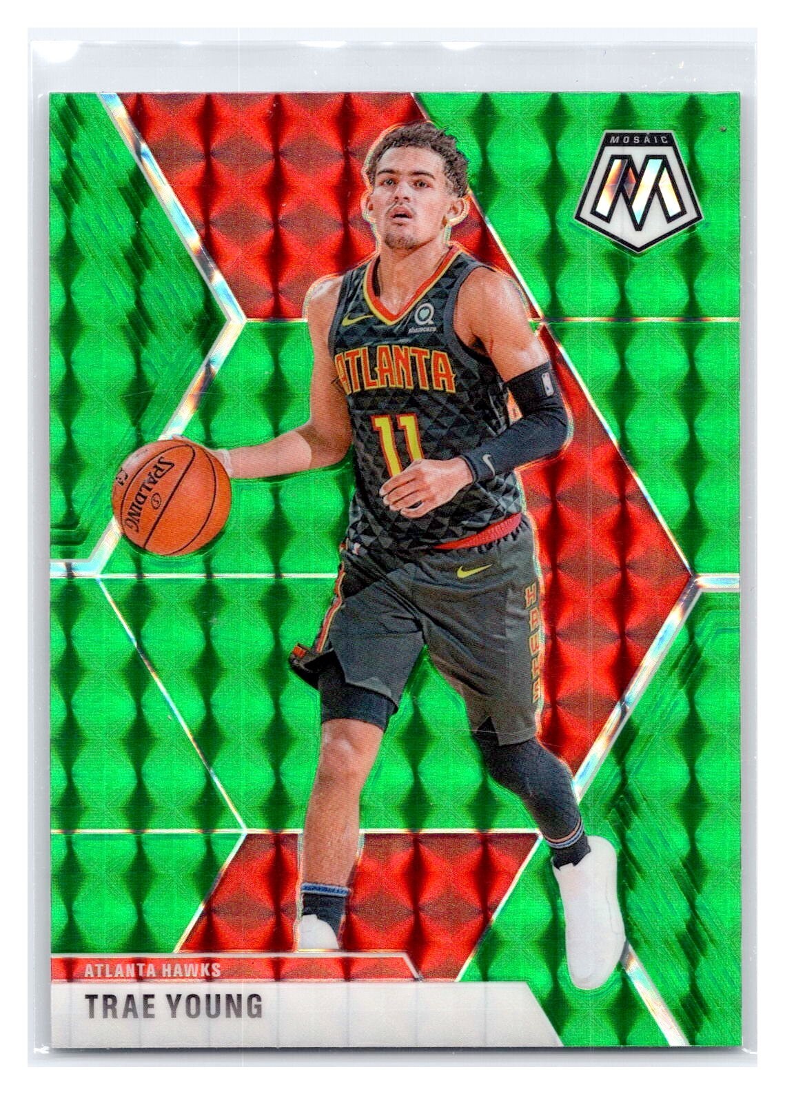 2019-20 Panini Mosaic Trae Young #182 Green Prizm Atlanta Hawks