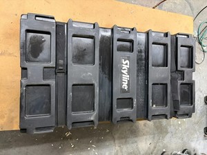 Skyline Trade show Case 30”x60”x12”  Expandable with Wheels