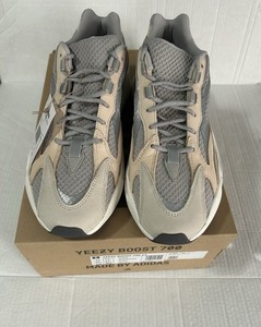 yeezy boost 700 size 14