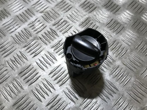 1c0941531 Scheinwerfer Schalter t2758 Volkswagen Golf DE476376-61