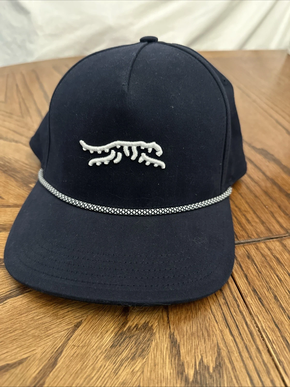 Sun Day Red Tiger Icon Golf Rope Hat Snap Back One Size Navy Blue Performance