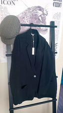 Women s Black Single-Breasted One-Button Blazer. S. Max studio London Silky Soft