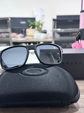 Oakley Holbrook Sunglasses Black Lens Matte Black Frame UV400
