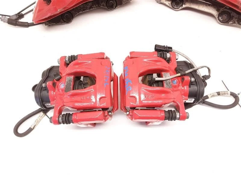 21-23 AUDI SQ5 Brake Caliper Set - Image 2 of 4