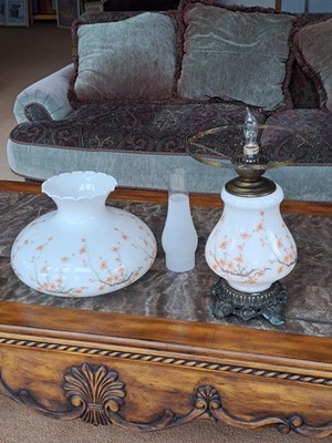 Loevsky & Loevsky Company Hurricane Gone with The Wind Floral Blossom Table Lamp