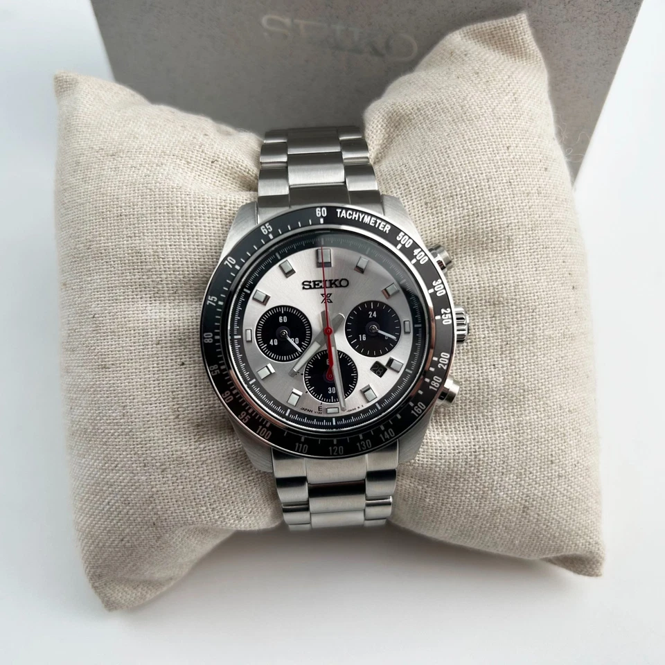 Nuevo reloj cronógrafo solar para hombre Seiko Prospex Speedtimer SSC911 esfera plateada Foto 2 de 4