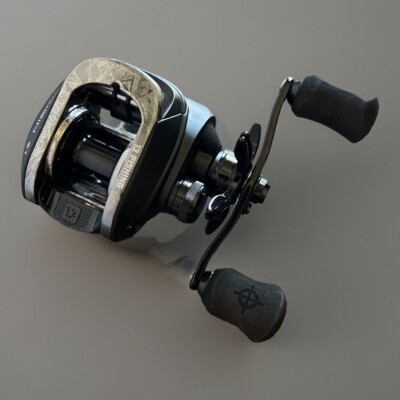 NEW 13 Fishing Origin O1 Baitcast Fishing Reel - Black (OBO173RH)