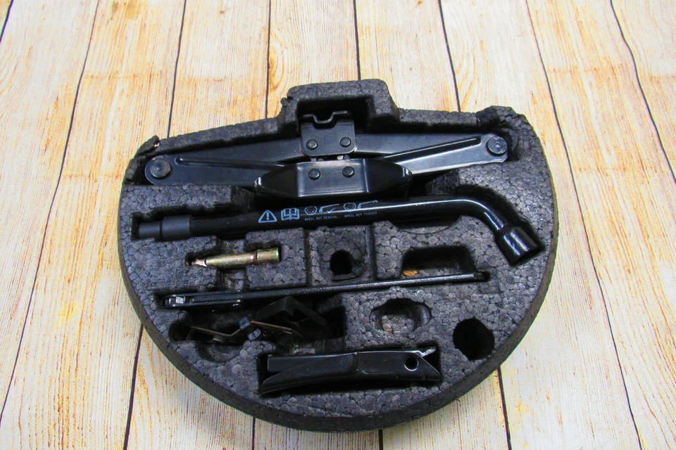 1997-06 Jaguar XK8 XKR запасная шина обод домкрат инструмент набор аварийный пеноматериал MJA6360AB - Изображение 2 из 4