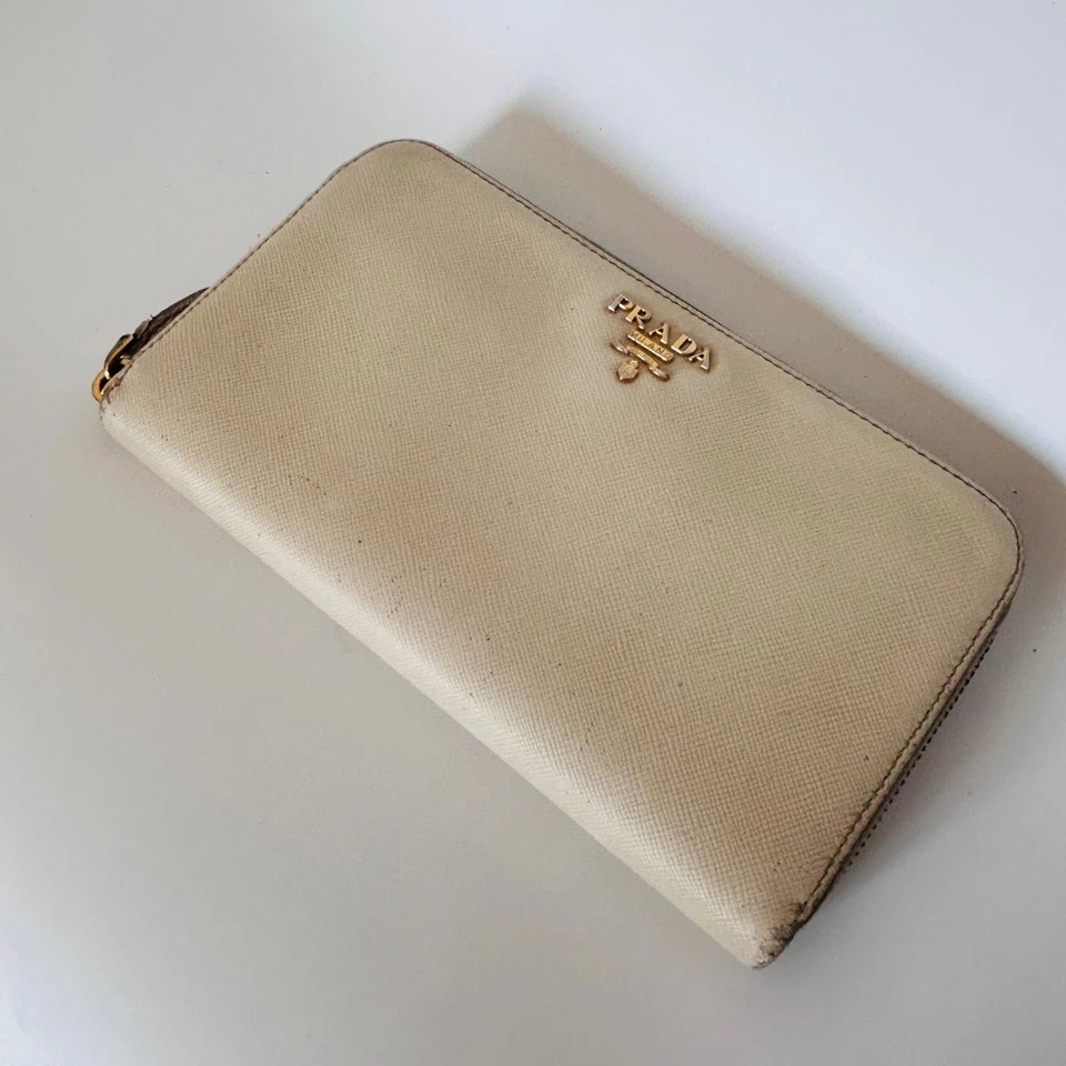 PRADA portafoglio zip-around Saffiano beige – originale – usato/segni d’uso - Immagine 3 di 4
