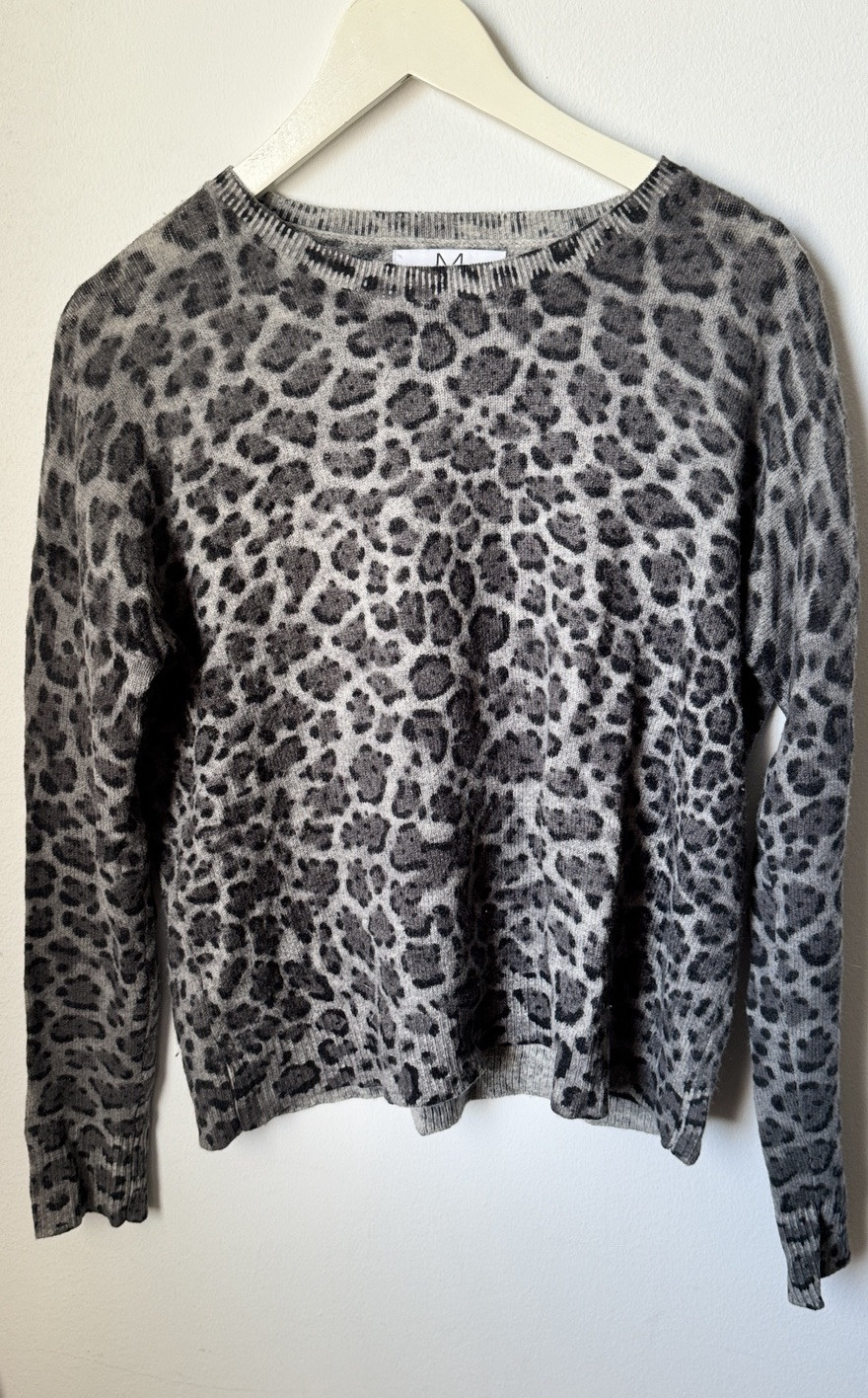 Magaschoni 100% Cashmere Crew Sweater Relaxed Fit Leopard Print Gray Black M