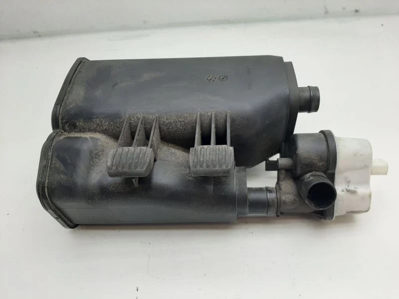 2008 BMW 535I Fuel Vapor Canister - Image 4 of 4