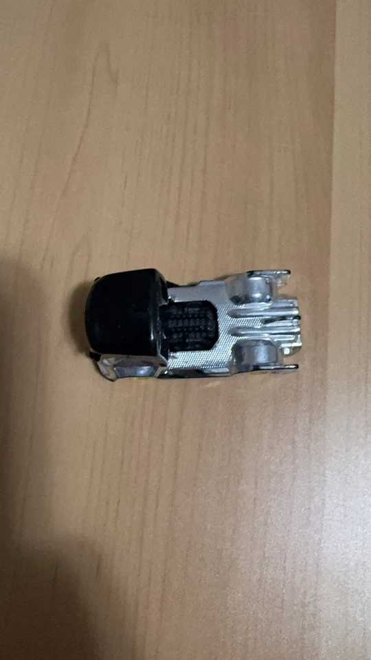 Hot Wheels 2018  Collector # 036/365  Super Chromes 8/10 Rig Heat Chrome IC SL2 - Image 2 of 3