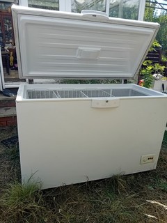 Large Beko Chest Freezer 374 Litres. White. Collection Only