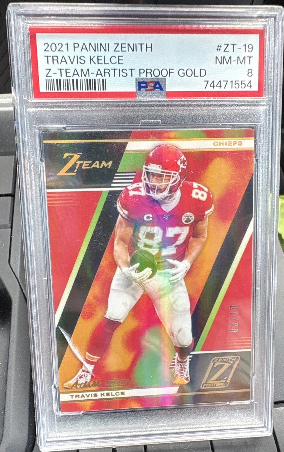 20121 Panini Zenith Z-Team-Artist Proof Gold Travis Kelce PSA NM-MT 8