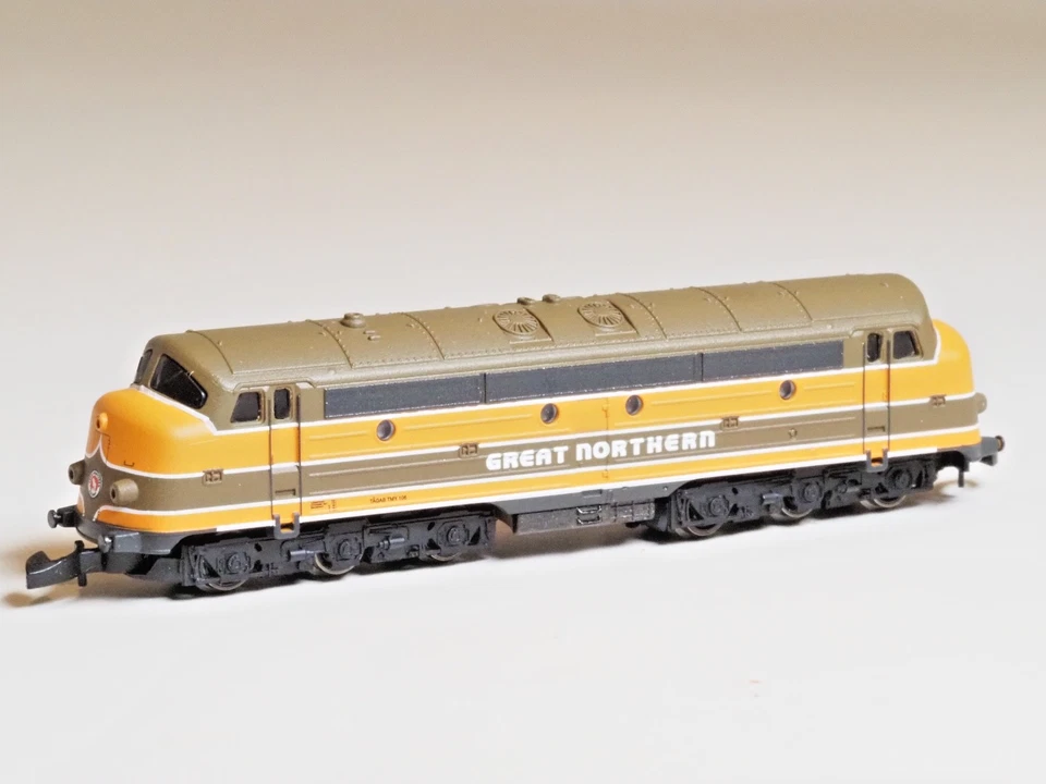 88636  Marklin Z-scale Swedish TÅGAB NOHAB Diesel locomotive Coreless Motor  LED - Image 2 of 3