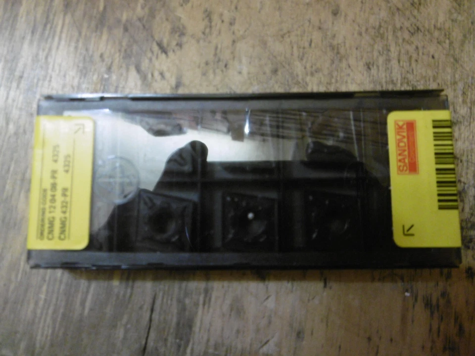 10 Sandvik CNMG 120408-PR 4325