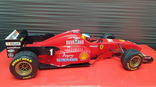 1:18 SCHUMACHER Ferrari F310 "1st Ferrari-WIN: GP Spain 1996 - RAINTYRES" OVP - Bild 3 von 7