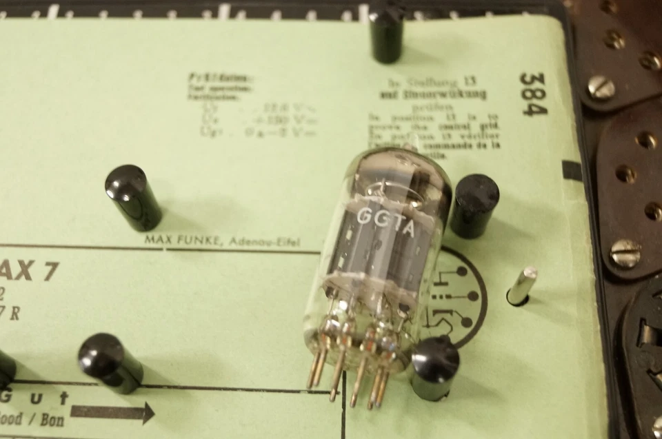 E-Röhre Valvo ECC 83 Triode 3,4/3,4 mA Tube auf Funke W19 geprüft BL-2494 - Bild 2 von 4