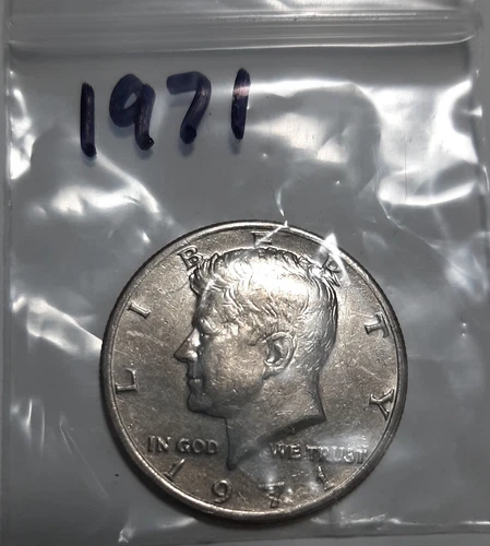 1971 Kennedy Half Dollar, Circulated but NICE !