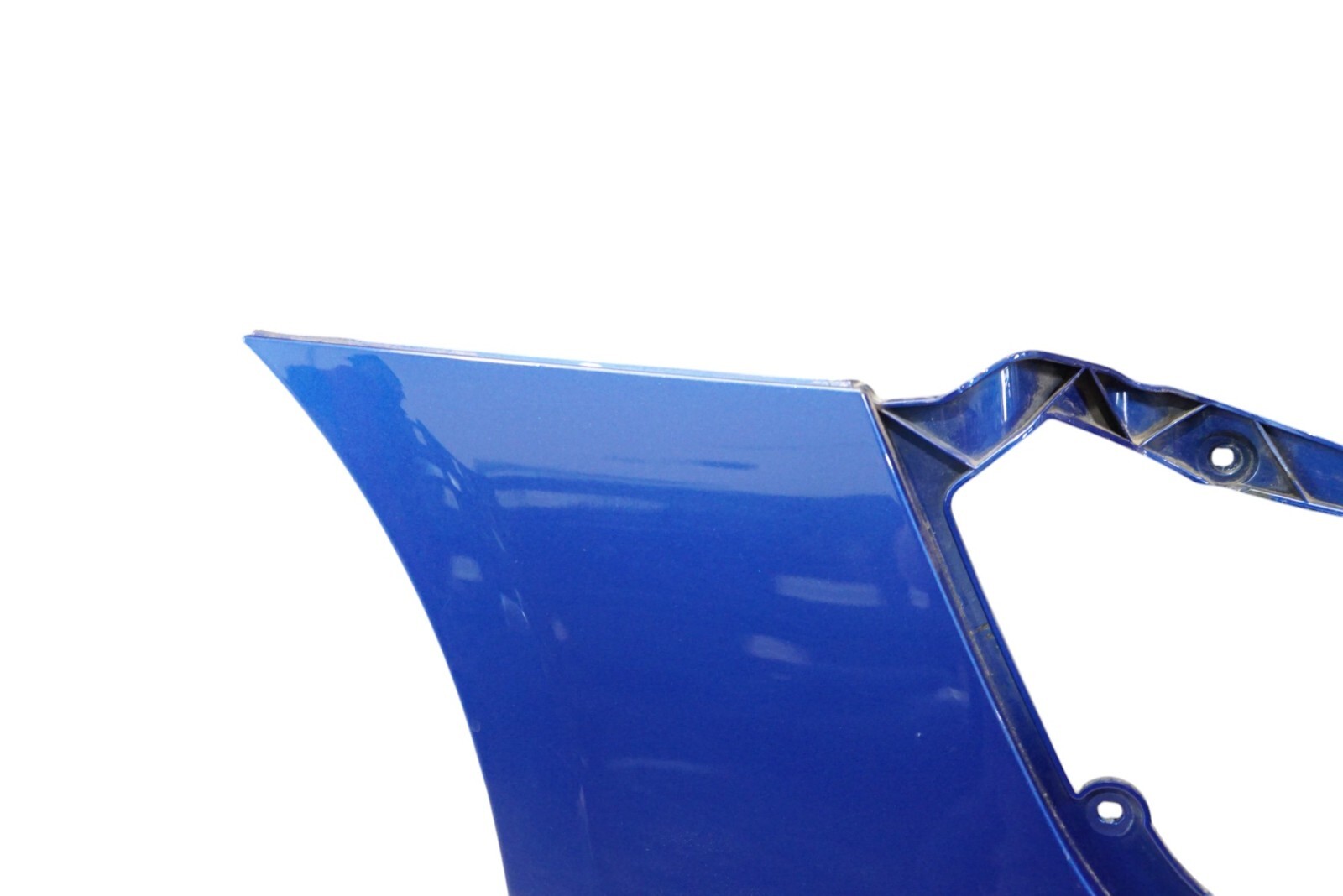 2008 - 2015 AUDI R8 LOWER RIGHT FENDER QUARTER PANEL TRIM COVER OEM 420853190B