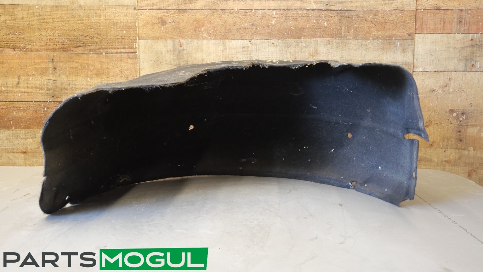 Maserati Quattroporte 2004-2012 REAR+RIGHT Fender liner