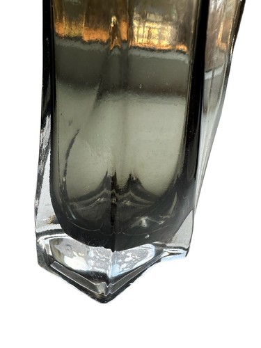 Dasda Nordic Glas grau unregelmäßige Kanten Vasen 2er Set 7,5” und 9,5” hoch - Bild 5 von 7