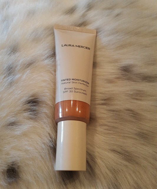 tinted moisturizer natural skin perfector broad spectrum spf 30