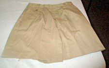 Silve Unicorn Walking Shorts Women's sz 11 khaki Pleated Front with 2 pockets