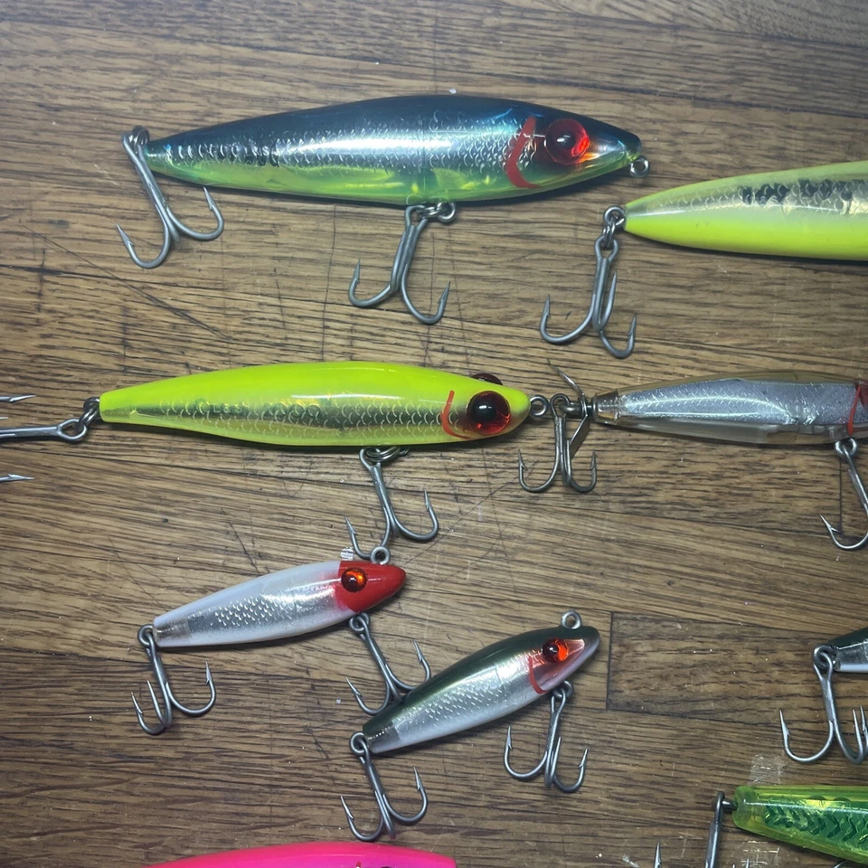 Gran lote. Señuelos de pesca L&S Mirrolure. Jerkbaits. Topwater. Twitchbait. Todas las tallas Foto 4 de 4