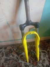 Sr Suntour M3020 , Mountain bike front fork 26"'3cm head by 9cm tall