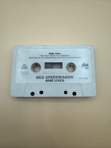 REO Speedwagon - Nine Lives - Cassette Tape - 1979 CBS - FET 35988 - Epic - Picture 5 of 10
