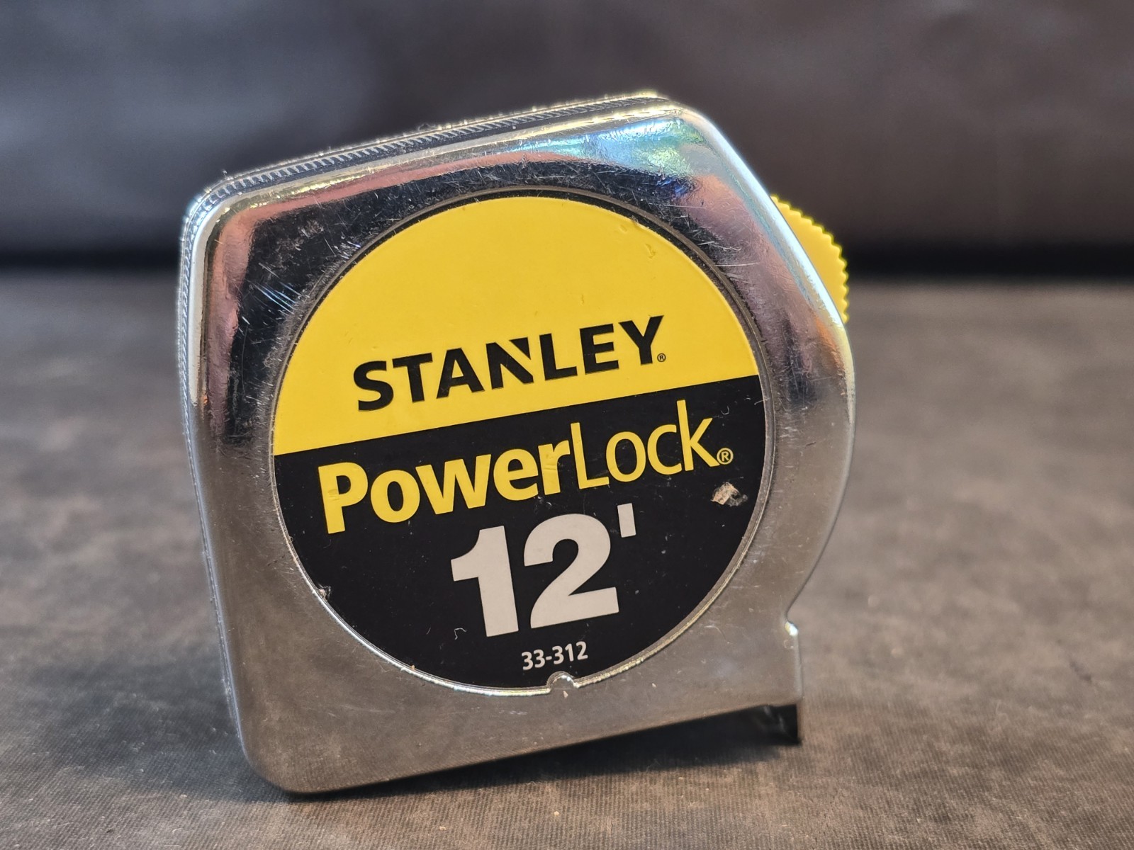 12ft Locking Metal Case Measuring Tool 33-312