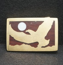 WA13148 VINTAGE 1970s BALD EAGLE INLAID WOOD ABABLONE SOLID BRASS ART BUCKLE