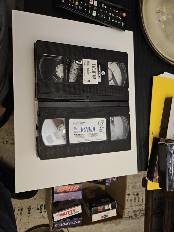 Western VHS Lot Unforgiven And Desperado Pre Owned Foto 3 de 3
