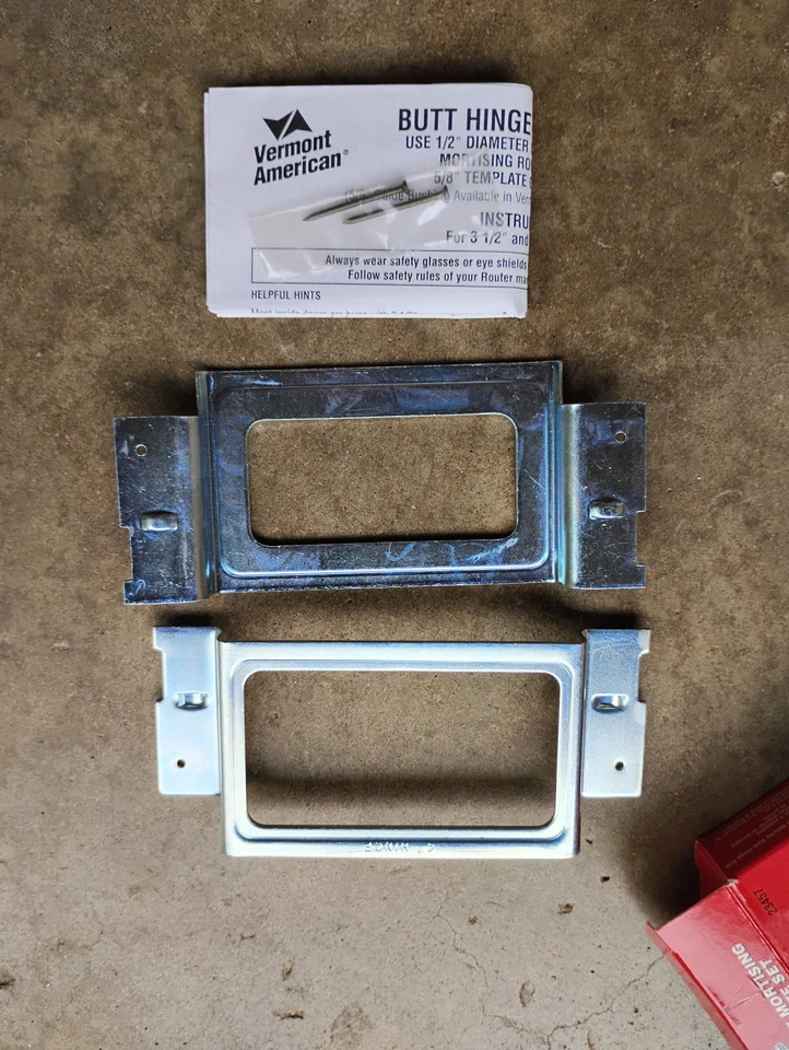 Vermont American No. 23457 Juego de plantillas de mortaja con bisagra caja abierta Foto 3 de 3