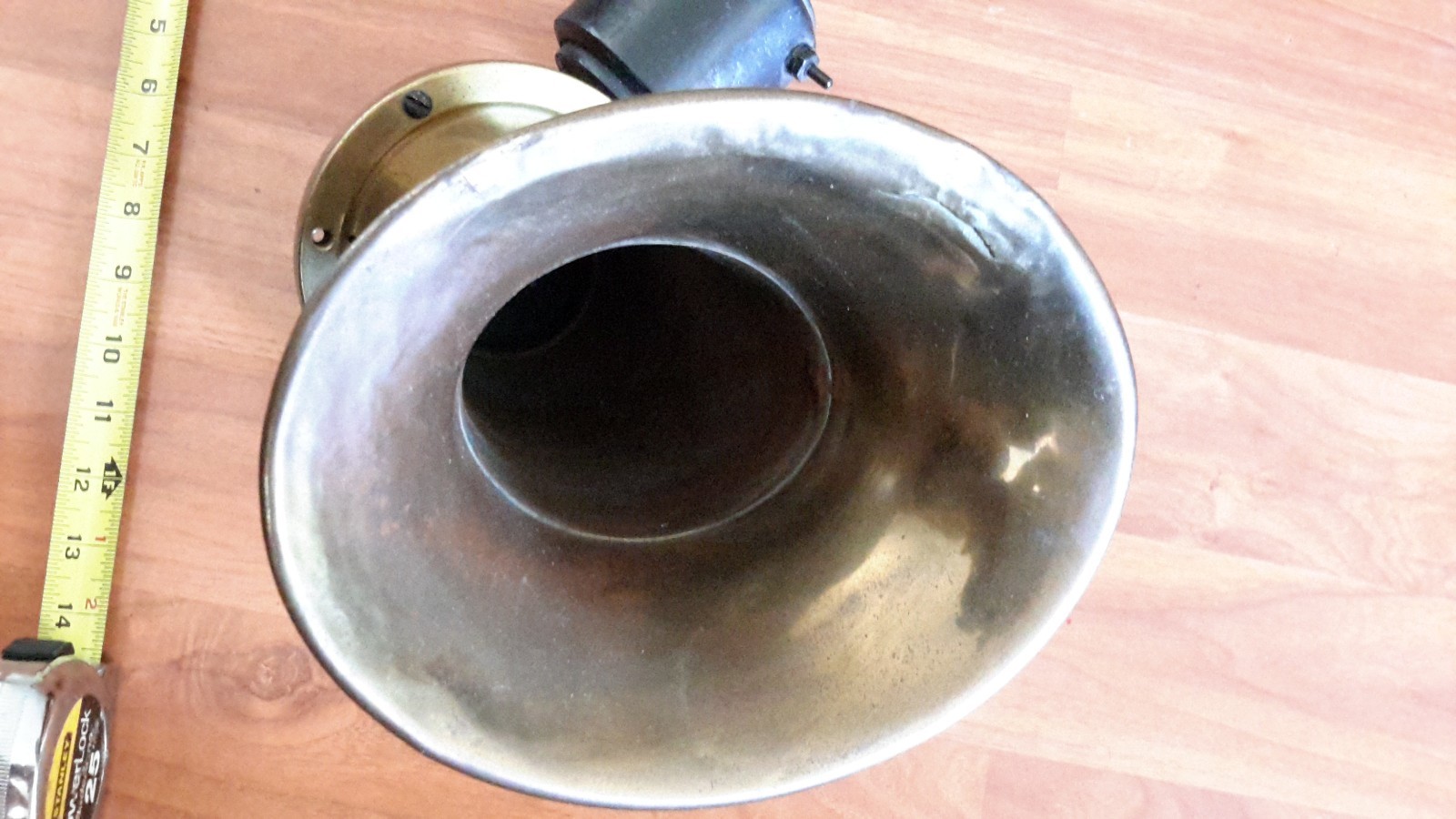 EARLY BRASS KLAXON AUTOMOBILE HORN MODEL 20 MODEL T FORD ROLLS ROYCE 6 VOLT