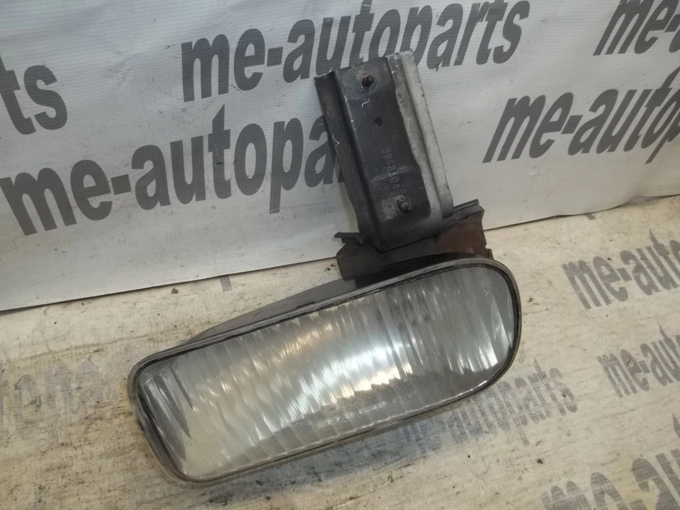 Faro antiniebla parachoques delantero izquierdo Cadillac Seville 98-04 25648304 OEM Foto 3 de 4