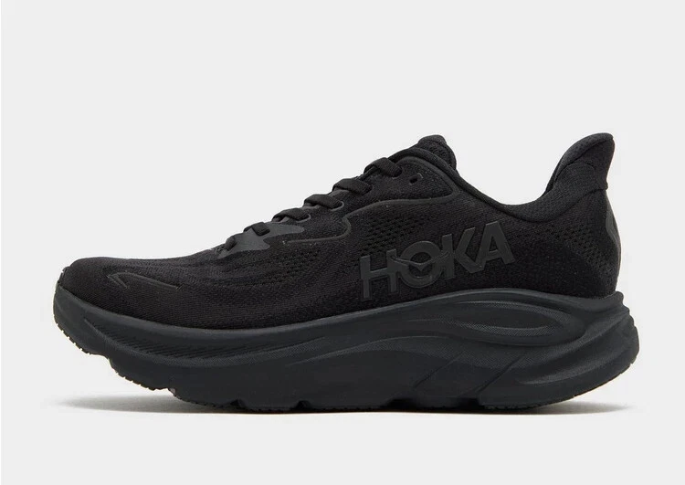 Hoka Clifton 10 Running Shoes in Black