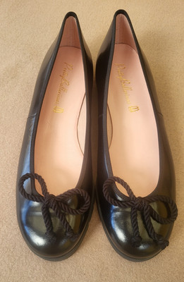 Pretty Ballerinas   Schuhe Ballerina Halbschuhe Lack Spain   Gr. 40 schwarz