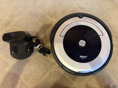 IRobot Roomba Robot Vacuum Cleaner ~ Model 690