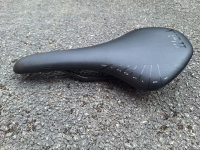 Fizik Antares 00 Carbon Schienensattel super leicht