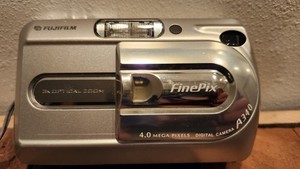 Fujifilm Finepix 40i | eBay