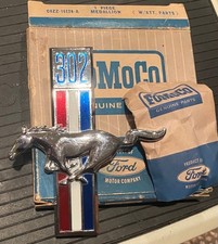 Nos Ford 1968 Mustang Lh Fender Emblem C8zz-16229-a Nos Ford 1968 Mustang Lh Fender Emblem C8zz-16229-a