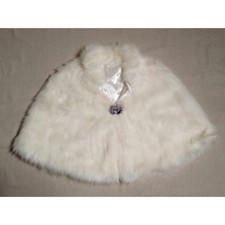 Davids Bridal White Faux Fur Shawl Capelet with Rhinestone Brooch