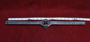 WELLS TOOL No 20 DIE STOCK