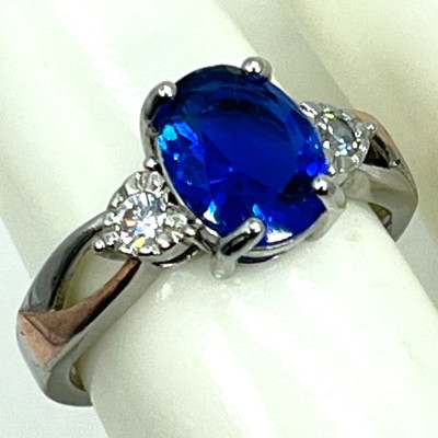 Ring Silver Tone Dark Blue Crystal w/Clear Crystal Side Band Hearts Adjustable 6
