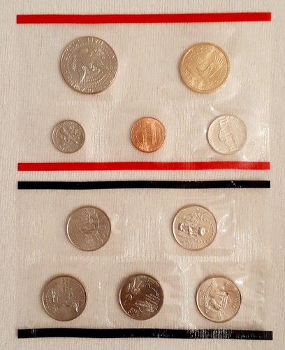 2002 U.S. Mint Uncirculated Coin Set - Philadelphia & Denver Mints - 20 Coins - Picture 7 of 7