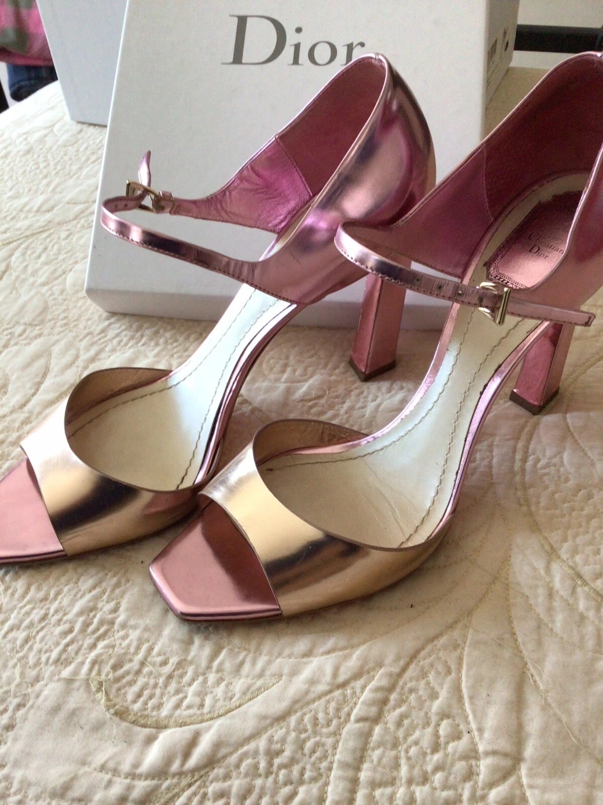 Chaussures Christian Dior rose métallisé européen taille 40.